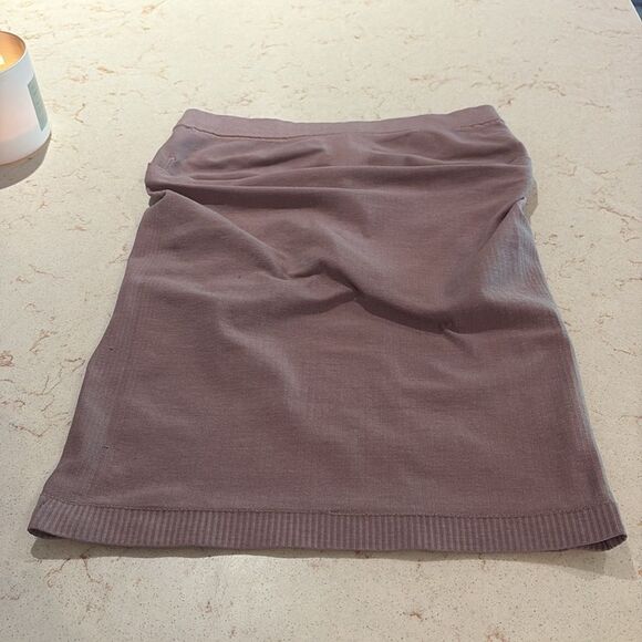 Lululemon Ebb to street tank ll SZ 6
Figue. Four way stretch.
Yoga
Athletic wear - Picture 13 of 16